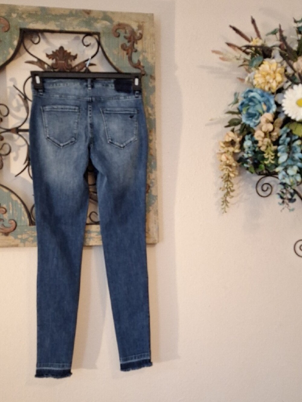 William Rast Patchwork Skinny Jeans. Size 25 - Picture 2 of 3